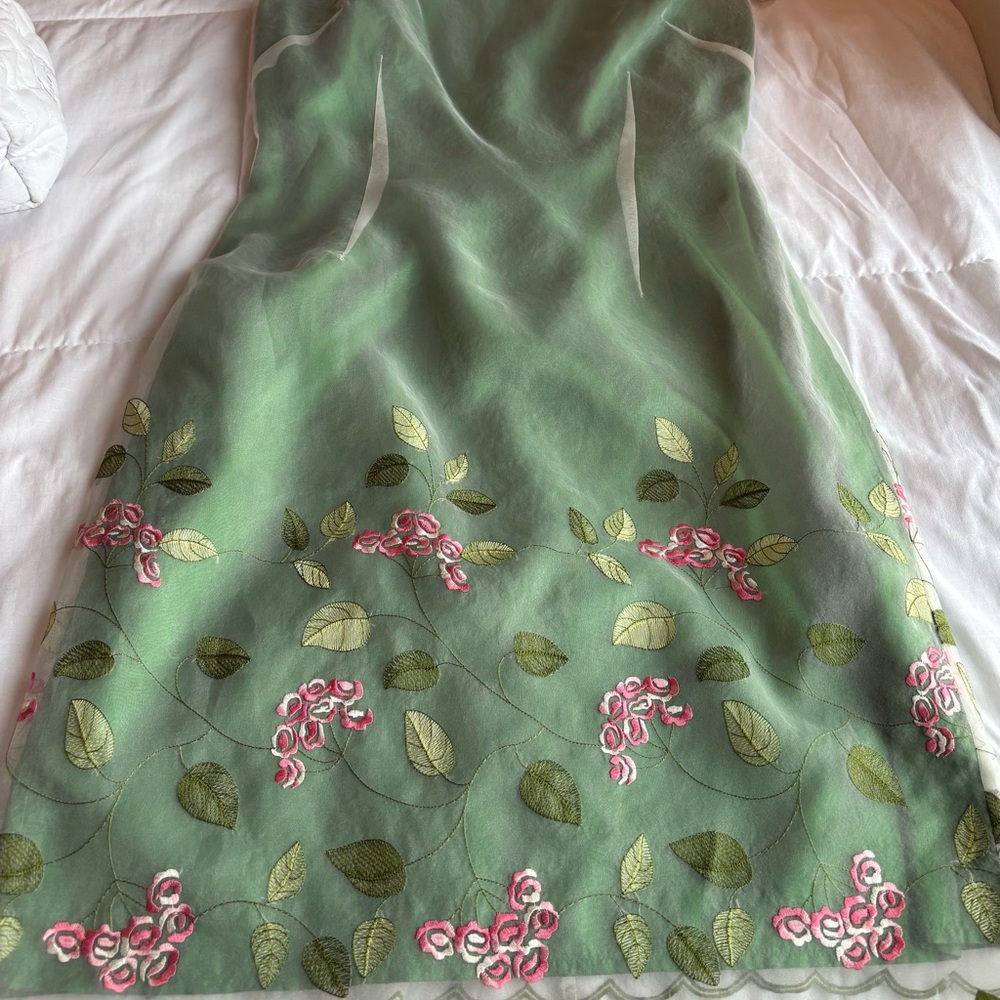 Chic Olive Green Floral Midi Dress - Picture 5 of 8